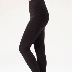 Girlfriend Collective Black Compressive Pocket Leggings 7/8 Length Cropped